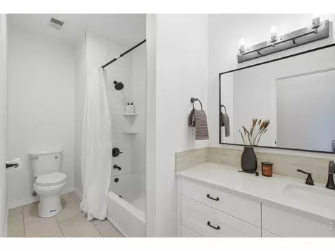 Bath - 840 S County Road 27, Berthoud, CO 80513 photo 4 of 5