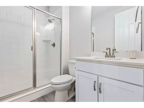 Bath - 955 Rustling St, Windsor, CO 80550 photo 1 of 5