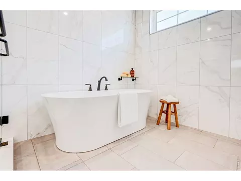 Bath - 1310 Burt Ave, Berthoud, CO 80513 photo 3 of 4