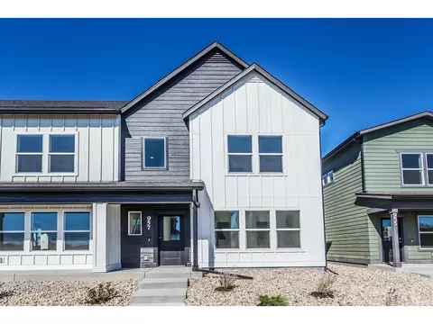 957 Trumpet Ln, Windsor, CO 80550