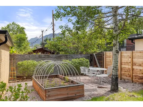Exterior - 2915 11th St, Boulder, CO 80304 photo 7 of 8