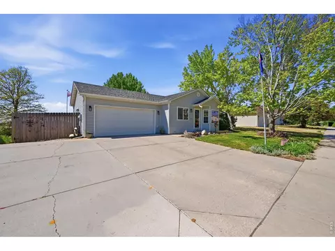 Exterior - 2906 Hawk Dr, Evans, CO 80620 photo 10 of 10
