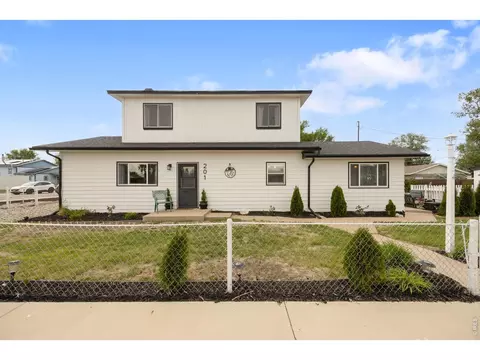 201 E 4th Ave, Severance, CO 80546
