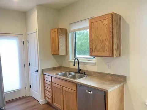 Kitchen - 4461 West Ct, Boulder, CO 80304 photo 5 of 6