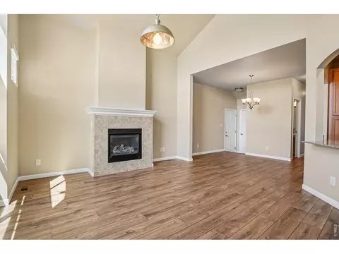 Living - 801 Evening Breeze Dr #40, Berthoud, CO 80513 photo 2 of 6