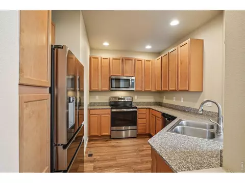Kitchen - 801 Evening Breeze Dr #40, Berthoud, CO 80513 photo 3 of 3