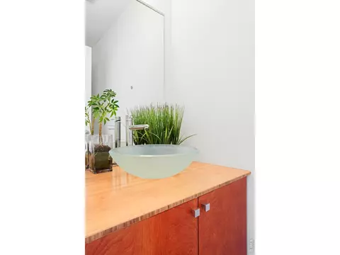Bath - 770 6th St, Boulder, CO 80302 photo 1 of 6