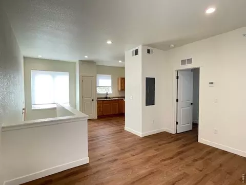 Living - 951 Cherry Ave #B, Boulder, CO 80304 photo 1 of 2