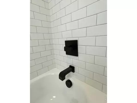 Bath - 951 Cherry Ave #B, Boulder, CO 80304 photo 5 of 5
