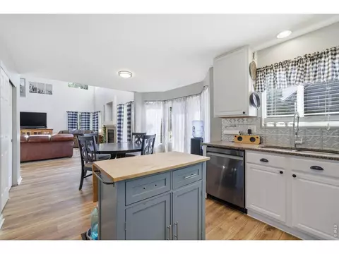 Kitchen - 7472 Skyline Way, Frederick, CO 80504 photo 4 of 4