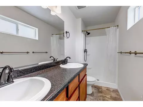Bath - 945 Maplebrook Dr, Windsor, CO 80550 photo 2 of 3