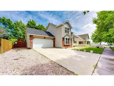 Exterior - 104 E Welch Ave, Berthoud, CO 80513 photo 9 of 19