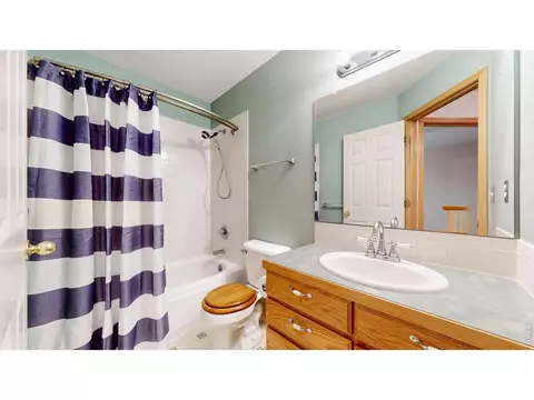 Bath - 104 E Welch Ave, Berthoud, CO 80513 photo 2 of 3