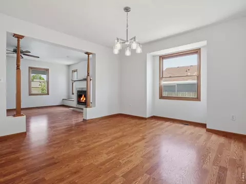 Living - 101 Sioux Dr, Berthoud, CO 80513 photo 5 of 6