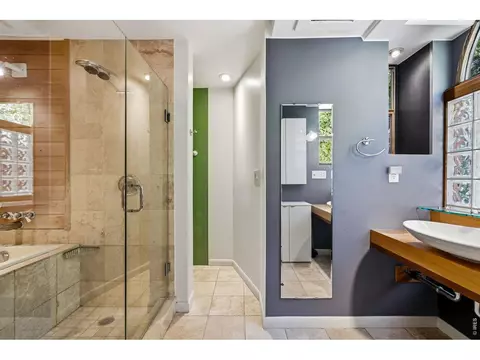 Bath - 35310 Boulder Canyon Dr, Boulder, CO 80302 photo 2 of 4