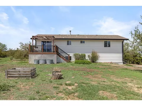 Exterior - 5009 Gary Dr, Berthoud, CO 80513 photo 5 of 17