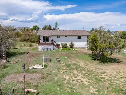 Exterior - 5009 Gary Dr, Berthoud, CO 80513 photo 7 of 17