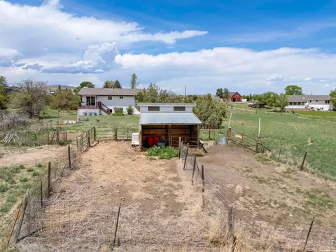 Exterior - 5009 Gary Dr, Berthoud, CO 80513 photo 12 of 17
