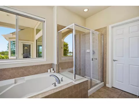 Bath - 37018 Soaring Eagle Cir, Severance, CO 80550 photo 2 of 6