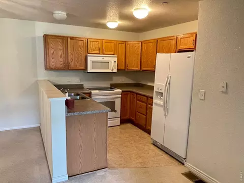 Kitchen - 3683 Pinedale St #D, Boulder, CO 80301 photo 1 of 3