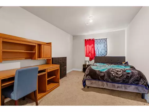 Bedroom - 805 Mt Sneffels Ave, Windsor, CO 80550 photo 5 of 6