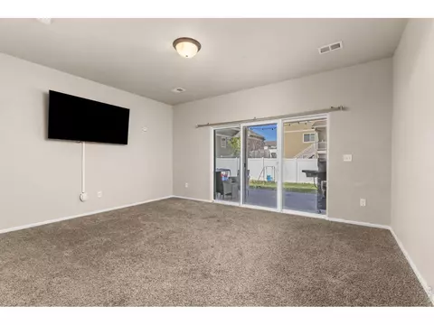 Living - 805 Mt Sneffels Ave, Windsor, CO 80550 photo 3 of 5