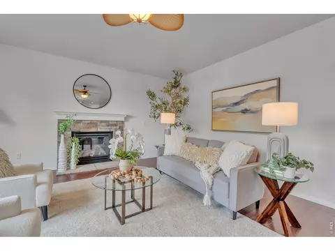 Living - 25447 E 4th Ave, Aurora, CO 80018 photo 4 of 5