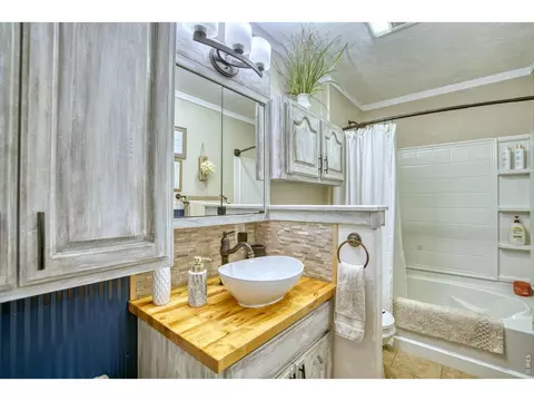 Bath - 409 10th St, Gilcrest, CO 80623 photo 1 of 1
