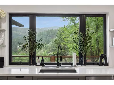 69 Baldwin Cir, Boulder, CO 80303