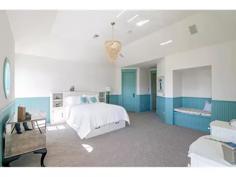 Bedroom - 2300 75th St, Boulder, CO 80301 photo 2 of 4