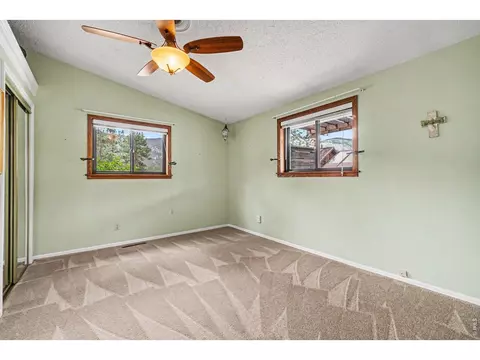 Bedroom - 239 Estes Park Estates Dr, Lyons, CO 80540 photo 1 of 2