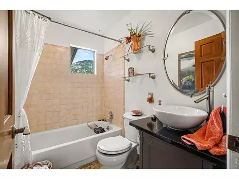 Bath - 239 Estes Park Estates Dr, Lyons, CO 80540 photo 3 of 3