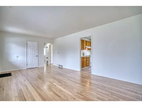 Living - 325 27th St, Boulder, CO 80305 photo 2 of 3