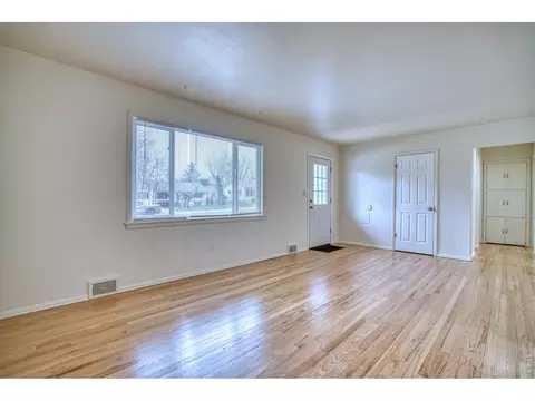 Living - 325 27th St, Boulder, CO 80305 photo 3 of 3