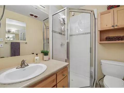 Bath - 4774 Valhalla Dr, Boulder, CO 80301 photo 1 of 4