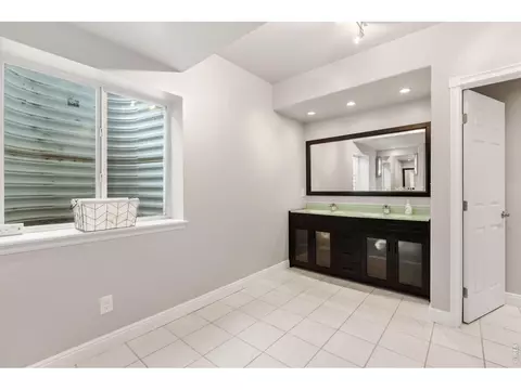 Bath - 600 Botley Dr, Windsor, CO 80550 photo 6 of 7