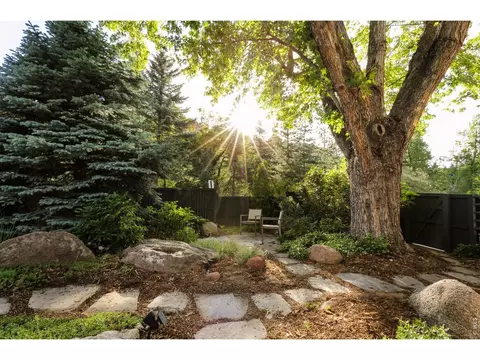 Exterior - 900 6th St, Boulder, CO 80302 photo 7 of 8