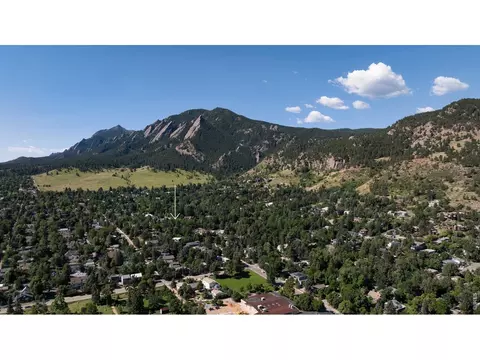 View/Area - 900 6th St, Boulder, CO 80302 photo 1 of 1