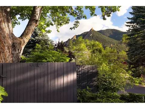 Exterior - 900 6th St, Boulder, CO 80302 photo 5 of 8
