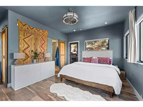 Bedroom - 865 N Cedar Brook Rd, Boulder, CO 80304 photo 1 of 7