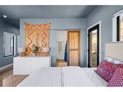 Bedroom - 865 N Cedar Brook Rd, Boulder, CO 80304 photo 4 of 7