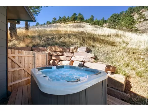 Exterior - 865 N Cedar Brook Rd, Boulder, CO 80304 photo 6 of 11