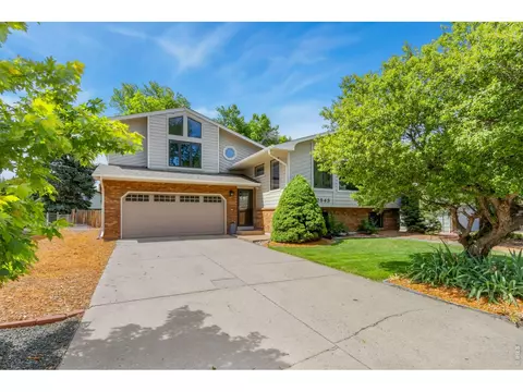 2543 Newport Dr, Fort Collins, CO 80526