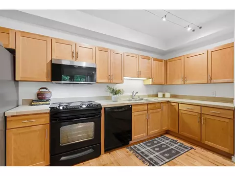 Kitchen - 2810 E College Ave #109, Boulder, CO 80303 photo 2 of 4