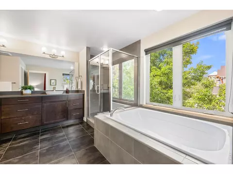 Bath - 3627 Silverton St, Boulder, CO 80301 photo 3 of 4