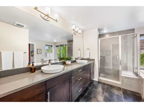 Bath - 3627 Silverton St, Boulder, CO 80301 photo 2 of 4