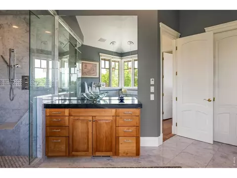 Bath - 5366 Westridge Dr, Boulder, CO 80301 photo 4 of 6