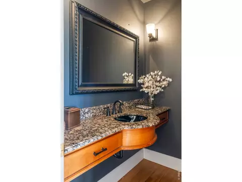 Bath - 5366 Westridge Dr, Boulder, CO 80301 photo 1 of 6
