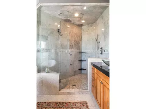 Bath - 5366 Westridge Dr, Boulder, CO 80301 photo 3 of 6