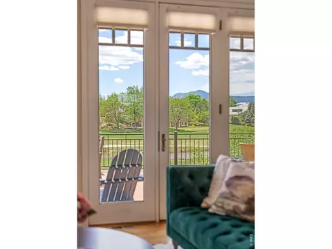 Entry Way - 5366 Westridge Dr, Boulder, CO 80301 photo 3 of 5